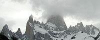 Blick vom Kamm (775m) auf das Fitz Roy Massiv